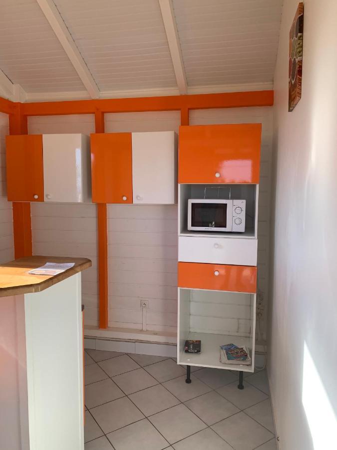 Bungalow Les Cerisiers Bouillante Exterior foto